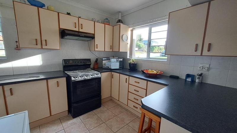 2 Bedroom Property for Sale in Stilbaai Wes Western Cape
